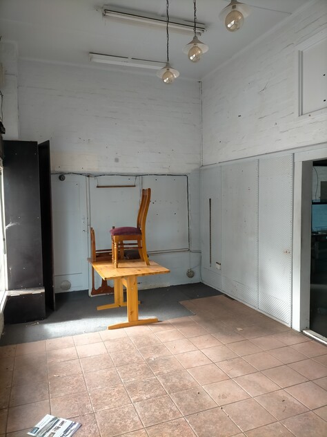 Bayside Warehouse / Office / Retail / (Mixed Use) with Excellent Exposure