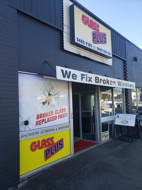 SHOP FRONT for LEASE 160 sq mtrs with great traffic exposure and High & Dry !