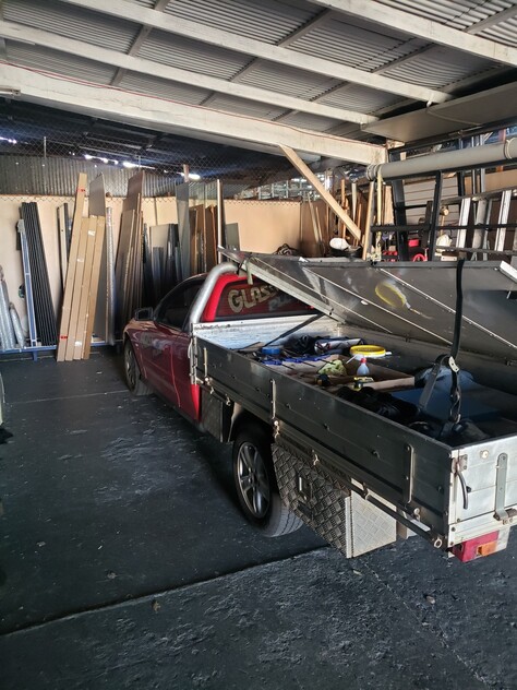 SHOP FRONT for LEASE 160 sq mtrs with great traffic exposure and High & Dry !