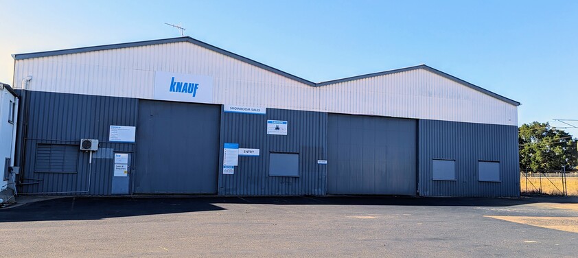 Two Warehouses Available - 1200 m2 & 770 m2