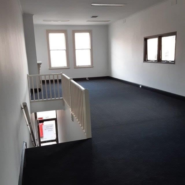 Versatile property for lease in Hawthorn Prime signage opportunity with all amenities on your doorstep!