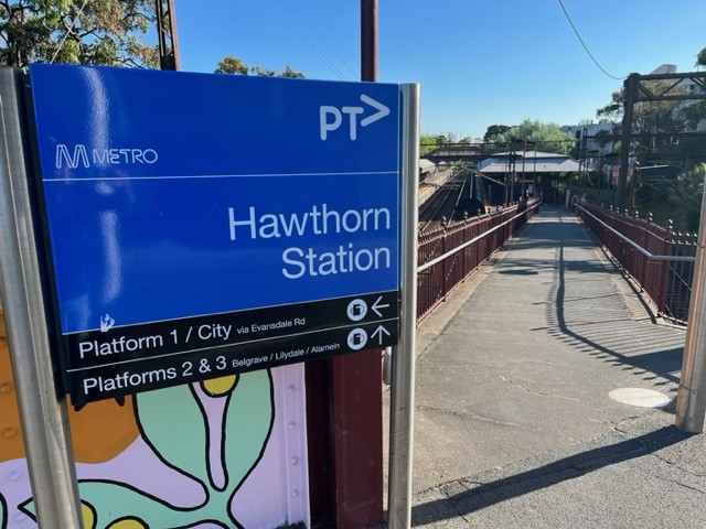 Versatile property for lease in Hawthorn Prime signage opportunity with all amenities on your doorstep!