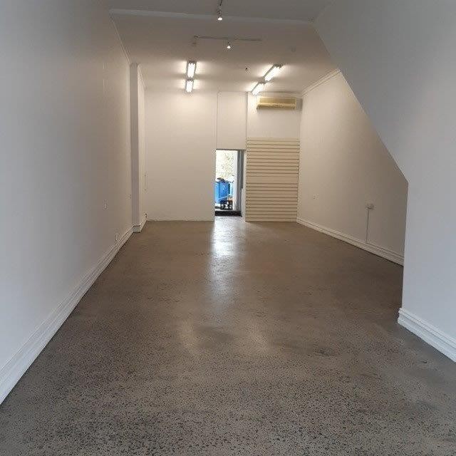 Versatile property for lease in Hawthorn Prime signage opportunity with all amenities on your doorstep!
