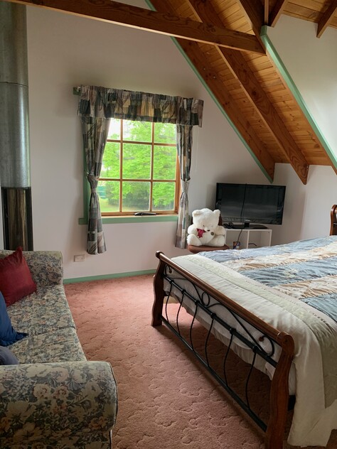 House for sale Beautiful East Coast of Tasmania - Peaceful Country Living, Minutes from the Coast. Country Charm on the Edge of Triabunna