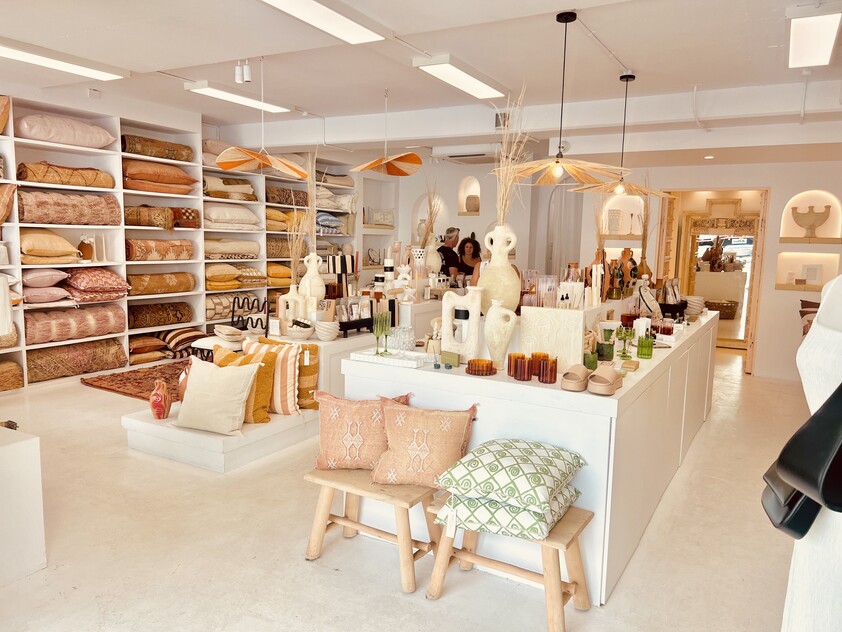 84m2 rare opportunity in sought after retail pocket