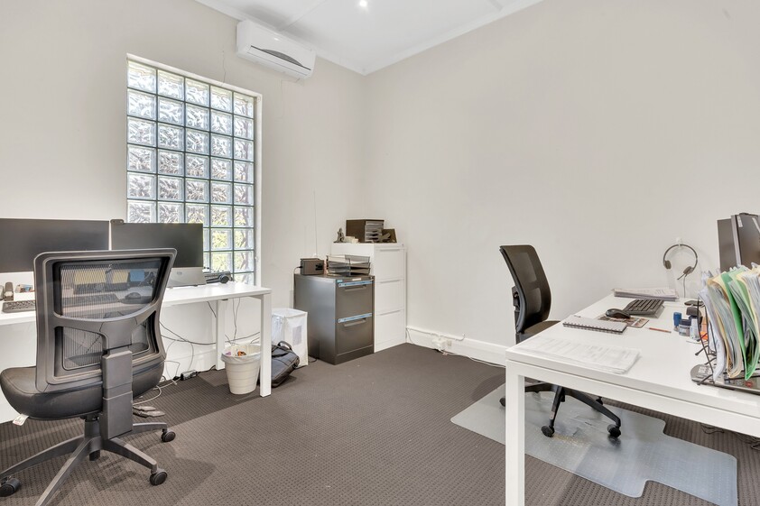 Glen Osmond Road - Office Building with 5 Offices For Lease