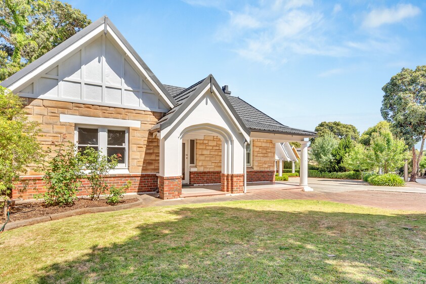 Glen Osmond Road - Office Building with 5 Offices For Lease