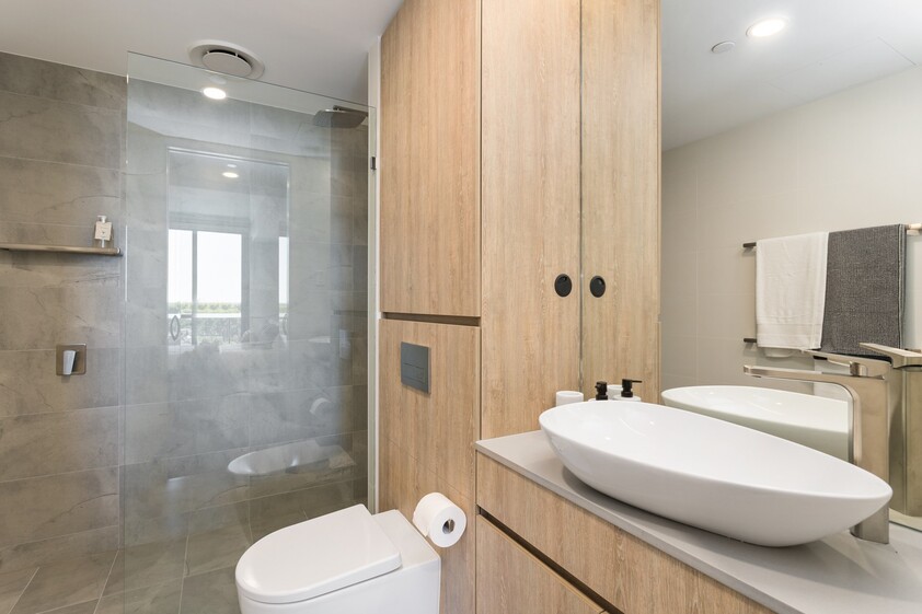 PENDING APPLICATION - PENDINGN PAYMENT Modern 2 Bedroom, 2 Bathroom Apartment