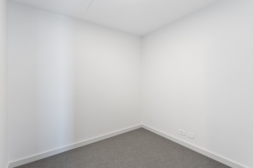 PENDING APPLICATION - PENDINGN PAYMENT Modern 2 Bedroom, 2 Bathroom Apartment
