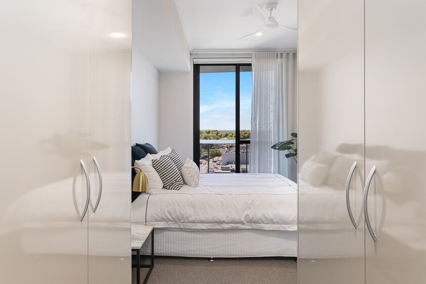 PENDING APPLICATION - PENDINGN PAYMENT Modern 2 Bedroom, 2 Bathroom Apartment
