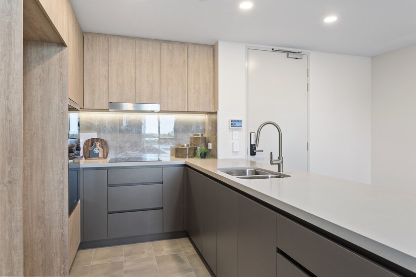 PENDING APPLICATION - PENDINGN PAYMENT Modern 2 Bedroom, 2 Bathroom Apartment