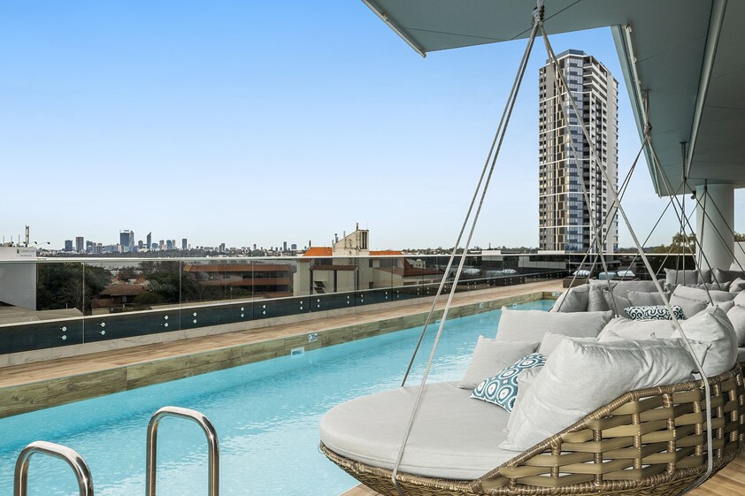 PENDING APPLICATION - PENDINGN PAYMENT Modern 2 Bedroom, 2 Bathroom Apartment