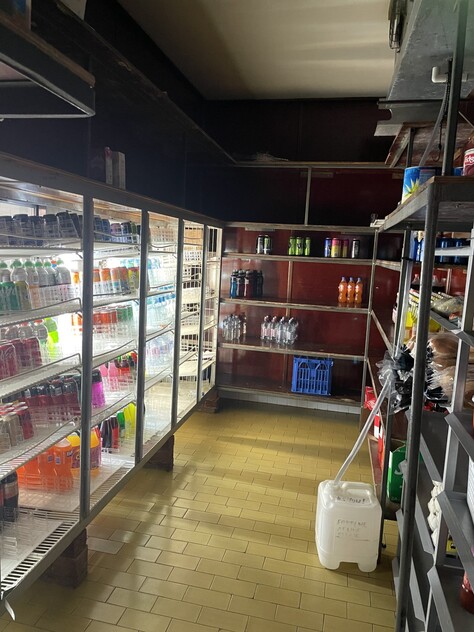Award Winning Established Burger Shop / Cafe/ Lollie Shop in Dubbo