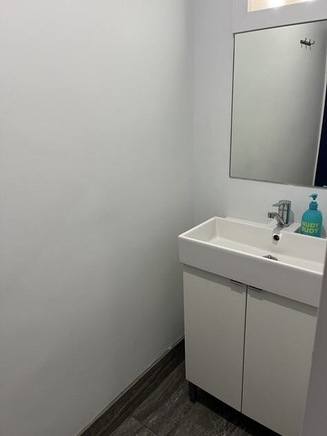 Exceptional commercial property in Bentleigh - Unbeatable Value!