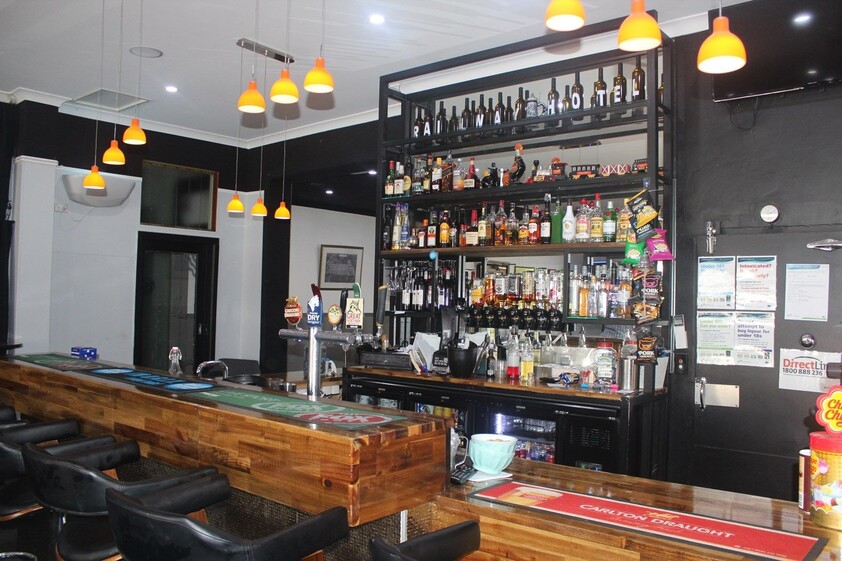 FREEHOLD PUB WITH ADDITIONAL OPTIONS ( ACCOMMODATION / RESIDENCE / CAFE OR OTHER BUSINESS ADVENTURE - STCA)