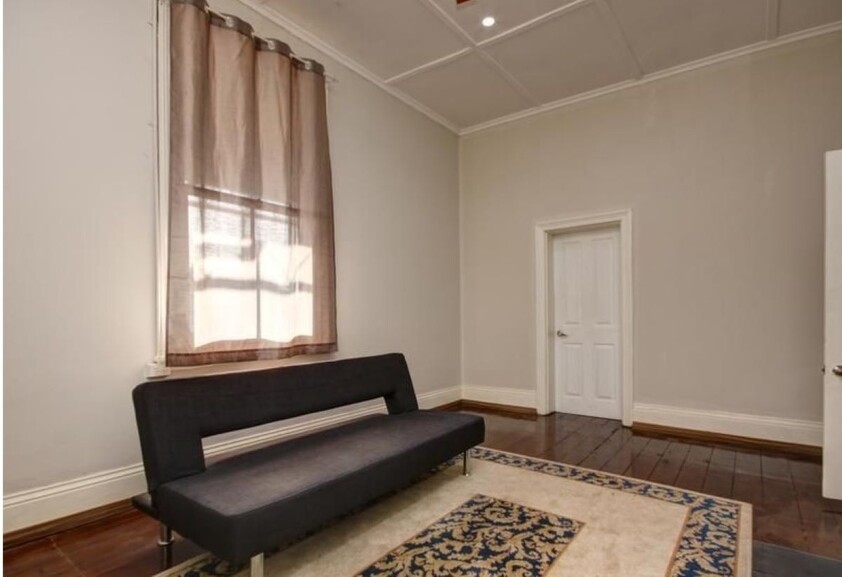 FREEHOLD PUB WITH ADDITIONAL OPTIONS ( ACCOMMODATION / RESIDENCE / CAFE OR OTHER BUSINESS ADVENTURE - STCA)