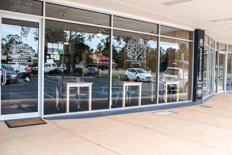COMMERCIAL FREEHOLD PROPERTY WITH SUCCESSFUL CAFE & ADDITIONAL 3 TENANCIES