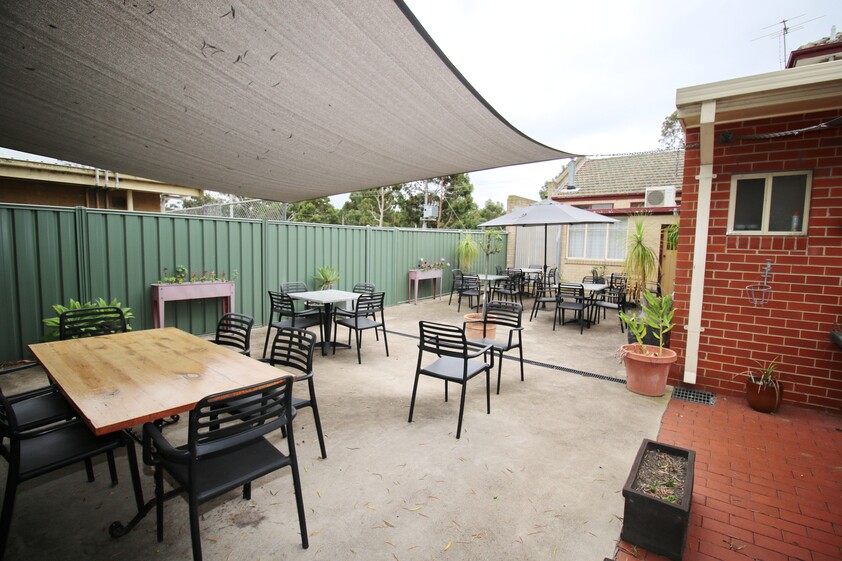 COMMERCIAL FREEHOLD PROPERTY WITH SUCCESSFUL CAFE & ADDITIONAL 3 TENANCIES