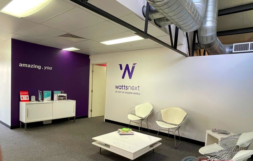 COMMERCIAL OFFICE FOR LEASE MODERN 1ST FLOOR PREMISES CLOSE TO TRAIN STATION