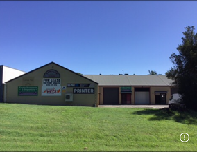 FACTORY SHOWROOM (Highway Exposure)