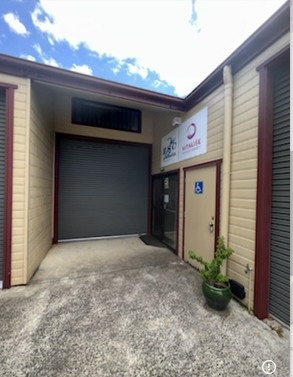 FACTORY SHOWROOM (Highway Exposure)