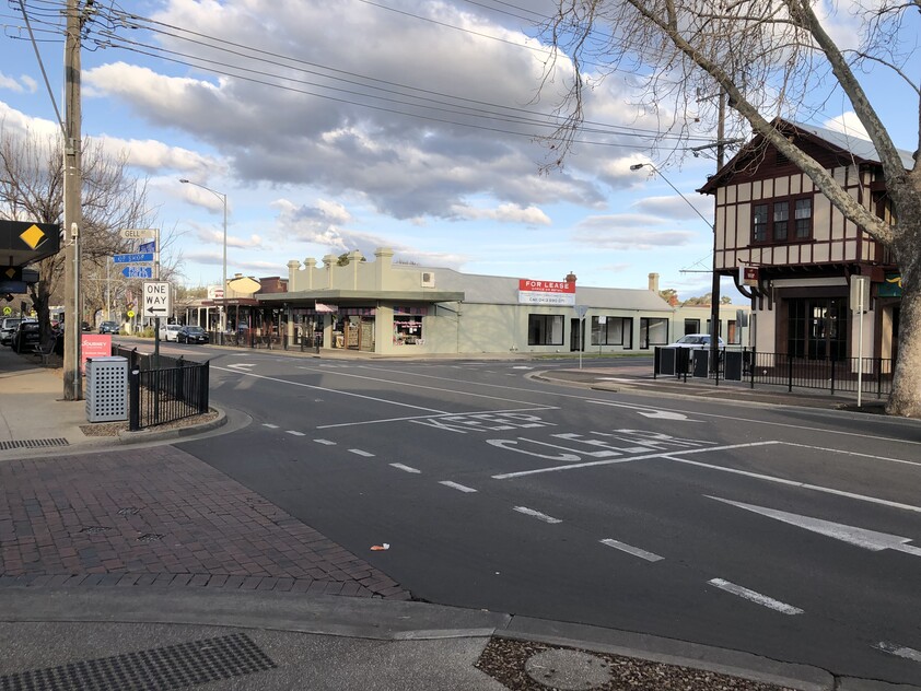 High-Visibility and Modern Space in Central Bacchus Marsh!