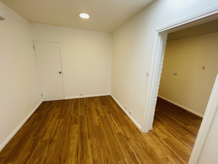 High-Visibility and Modern Space in Central Bacchus Marsh!