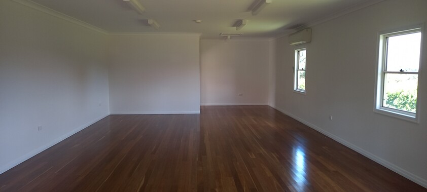 84m2 Retail Premises at The Village Green "Highfields Major Tourist Spot"