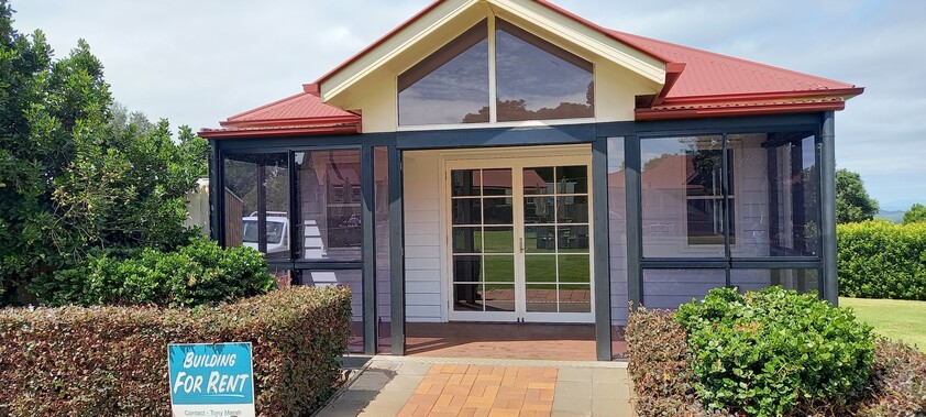 84m2 Retail Premises at The Village Green "Highfields Major Tourist Spot"