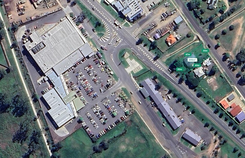 Commercial/Residential Property in Prime Location