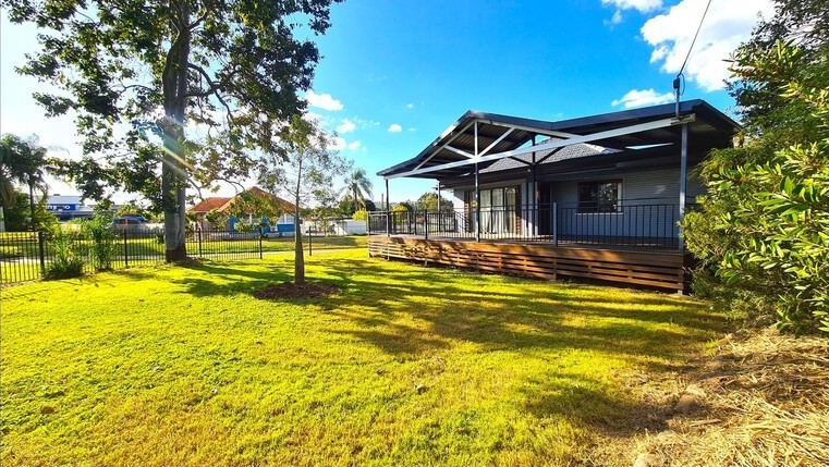 Commercial/Residential Property in Prime Location