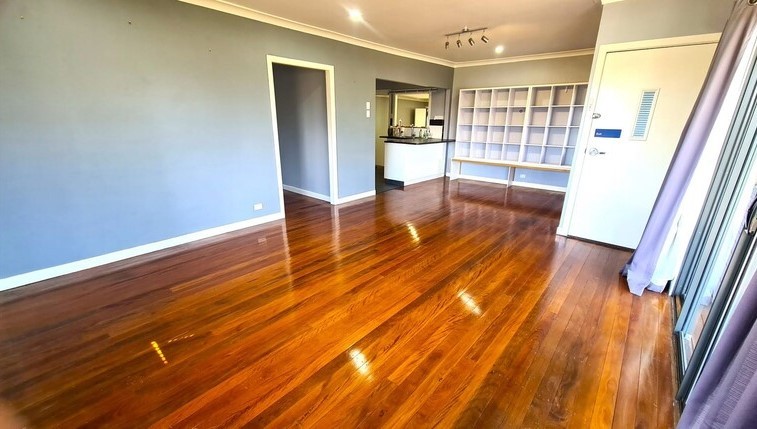 Commercial/Residential Property in Prime Location