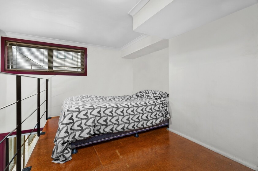 UNDER Offer! Bright Loft Apartment - Tenanted