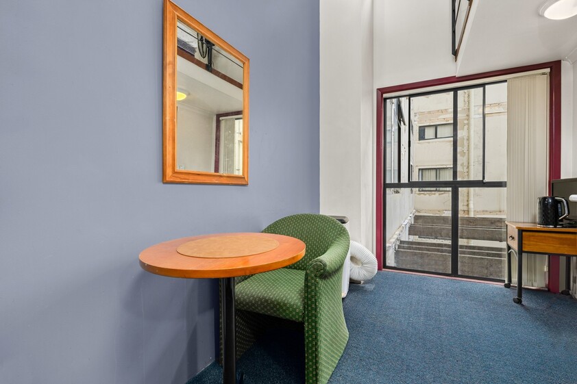 UNDER Offer! Bright Loft Apartment - Tenanted