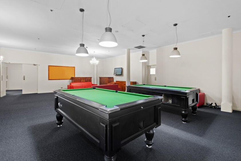 UNDER Offer! Bright Loft Apartment - Tenanted