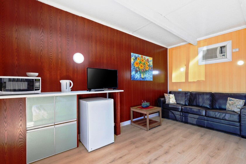 ALBION MOTEL - FINLEY, Motel Room with Private Bathroom
