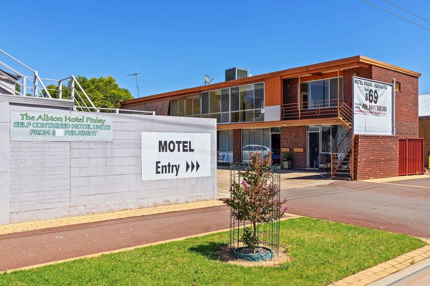 ALBION MOTEL - FINLEY, Motel Room with Private Bathroom