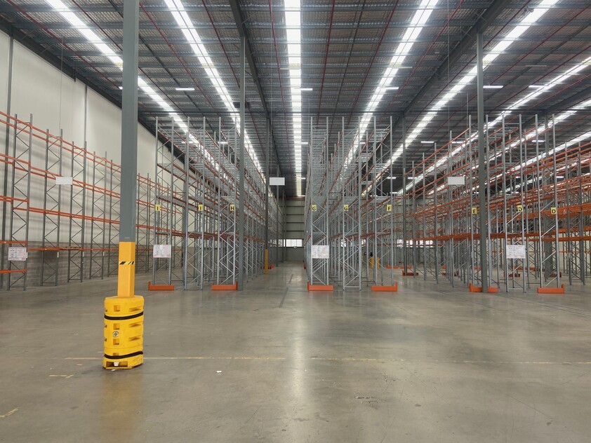 QUALITY WAREHOUSE FACILITY WITH EXISTING RACKING