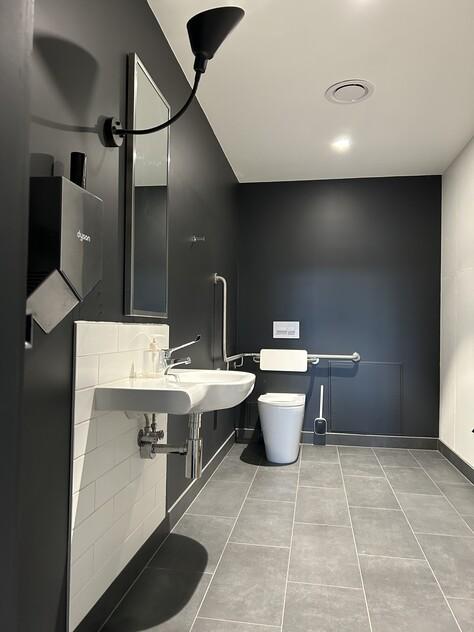 PRIME LOCATION ON GROUND FLOOR ON FITZROY STREET