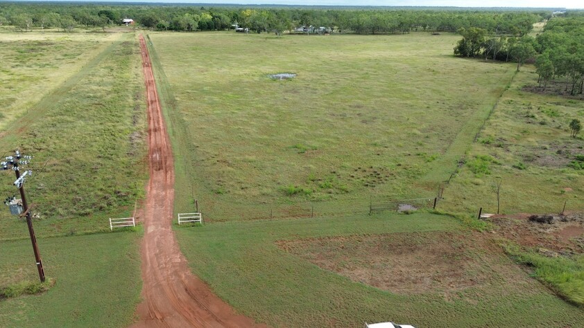 Expansive 67-Hectare Farm with Business Potential and Modern Amenities