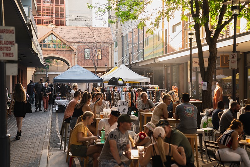 A RETAIL GEM IN THE EAST END - 63 SQM