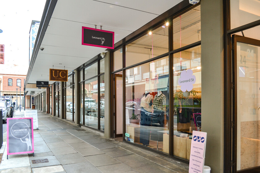 A RETAIL GEM IN THE EAST END - 63 SQM