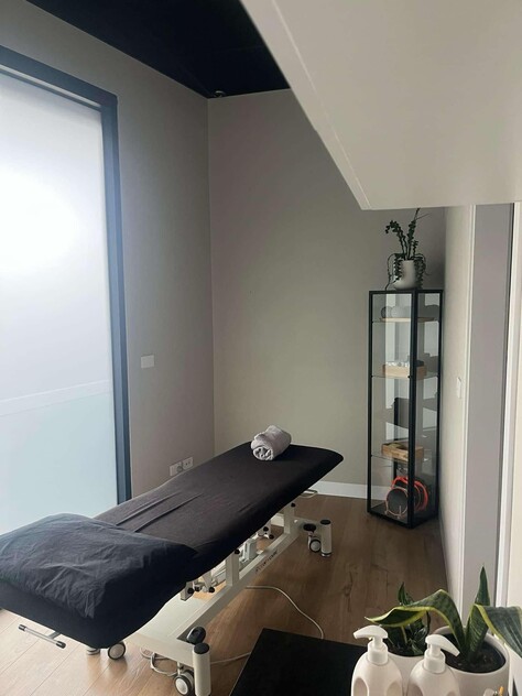 Wonga Health and Fitness Studio - Medium & Long Term Leases available