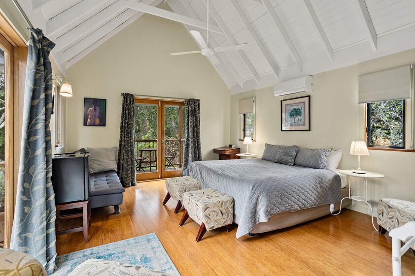 Historic Milford Church Bed & Breakfast in Scenic Rim
