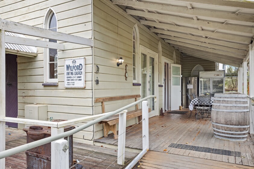 Historic Milford Church Bed & Breakfast in Scenic Rim