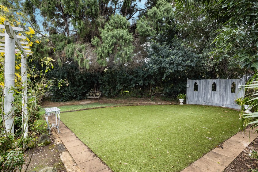Historic Milford Church Bed & Breakfast in Scenic Rim