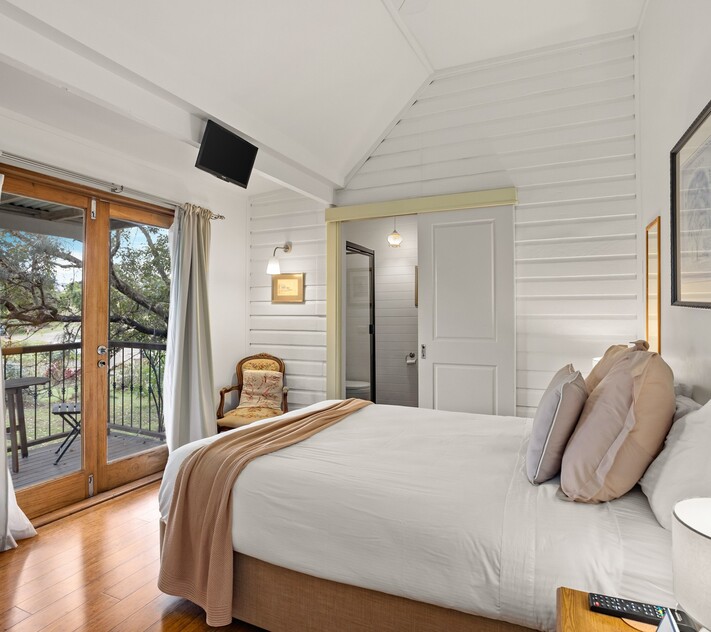 Historic Milford Church Bed & Breakfast in Scenic Rim