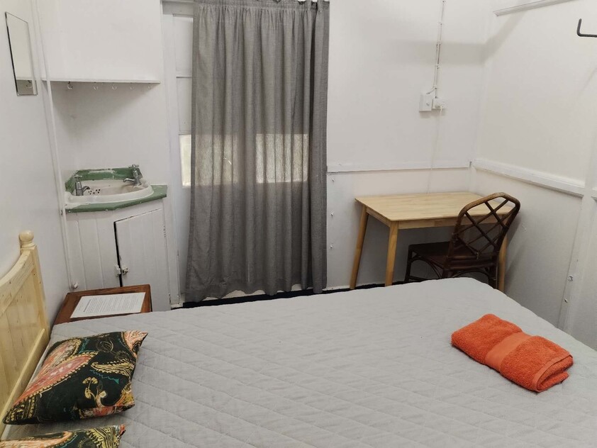 The most cost-effective opportunity! All equipment and furniture are in place. You can start operating immediately.