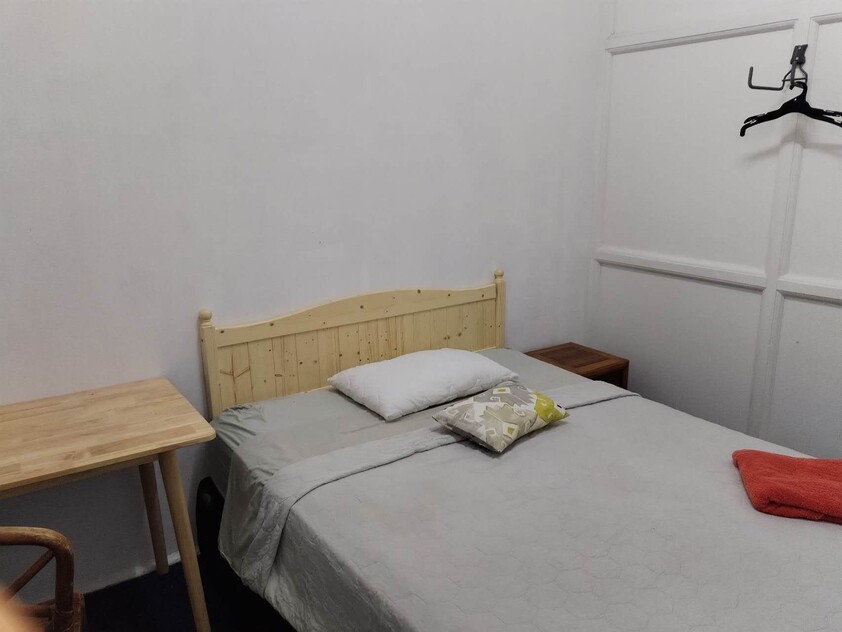 The most cost-effective opportunity! All equipment and furniture are in place. You can start operating immediately.