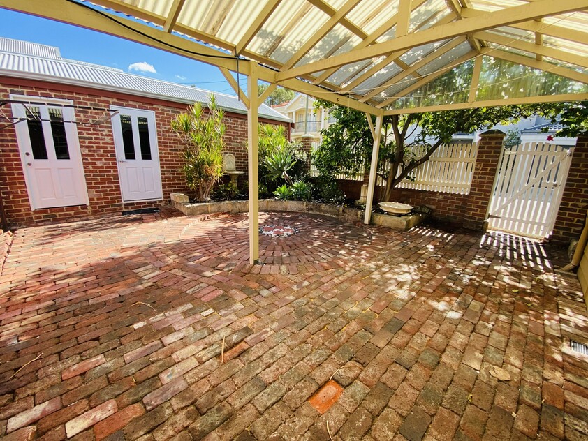 Hyde Park Precinct